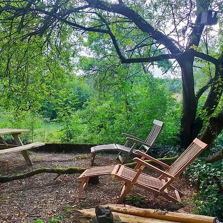 Tiny Messancy, Immersion Dans La Nature ! Casa de Férias Messancy