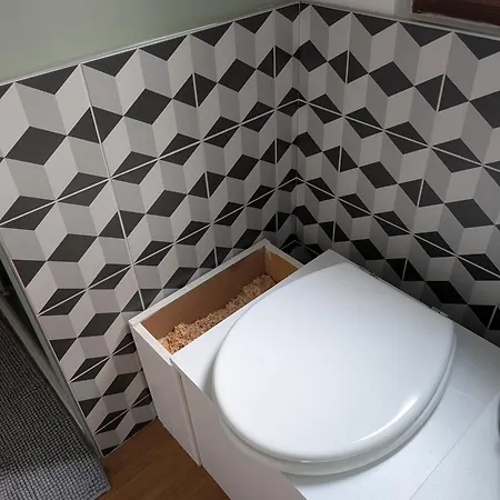 Vakantiehuis Tiny Messancy, Immersion Dans La Nature ! *